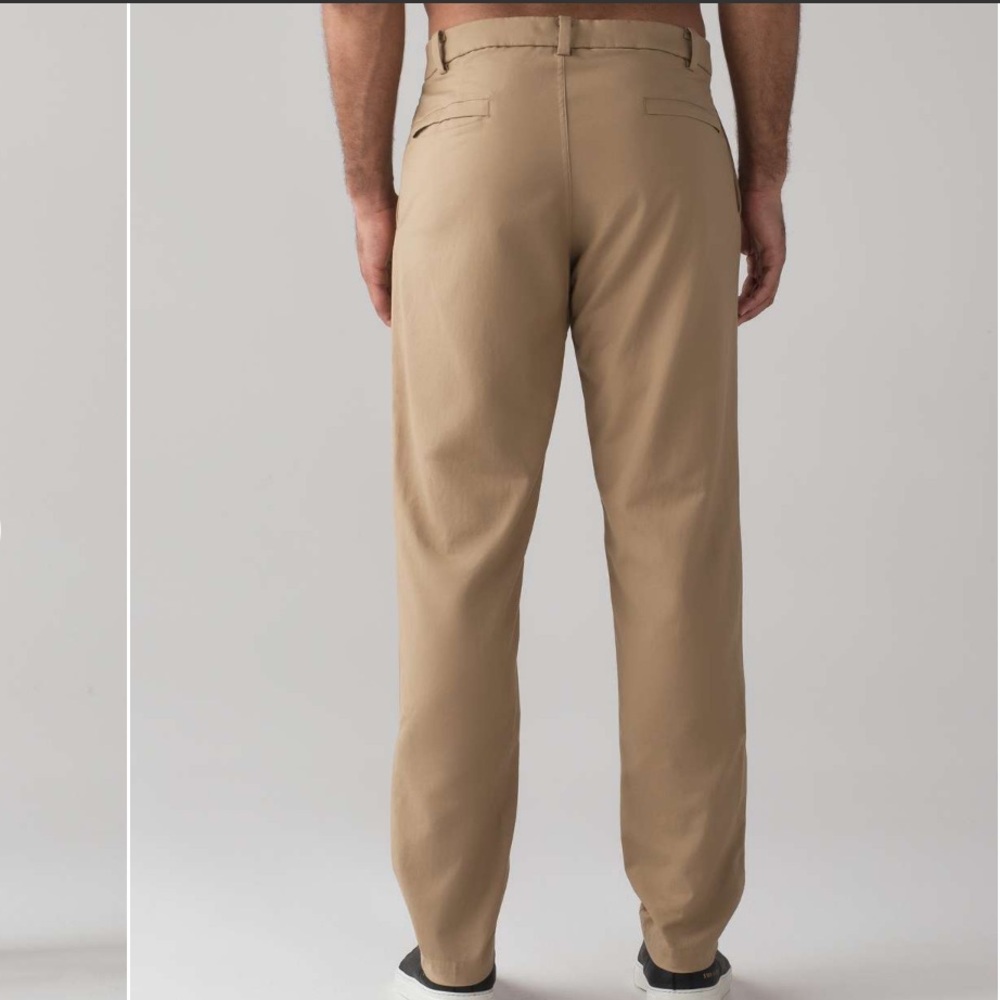 Lululemon Commission Pant Classic Qwick Chino size 32 in Desert Sand - Picture 2 of 8